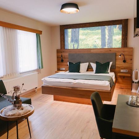 Zur Margarethenmuehle - Landgasthof Und Waldhotel Rosswein エクステリア 写真