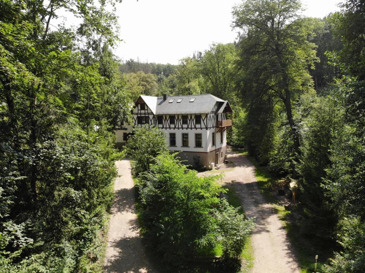 Zur Margarethenmuehle - Landgasthof Und Waldhotel Rosswein エクステリア 写真