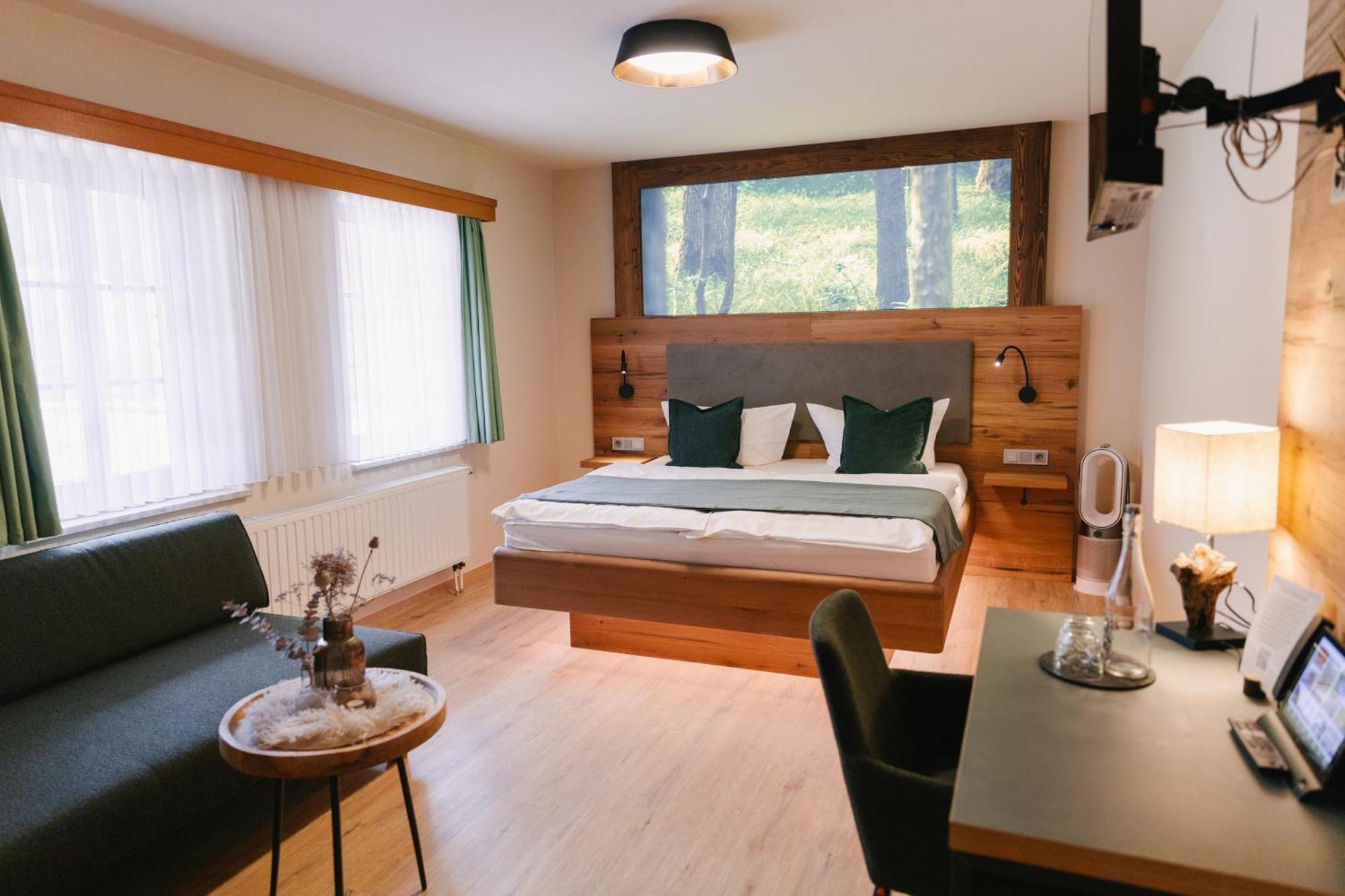 Zur Margarethenmuehle - Landgasthof Und Waldhotel Rosswein エクステリア 写真