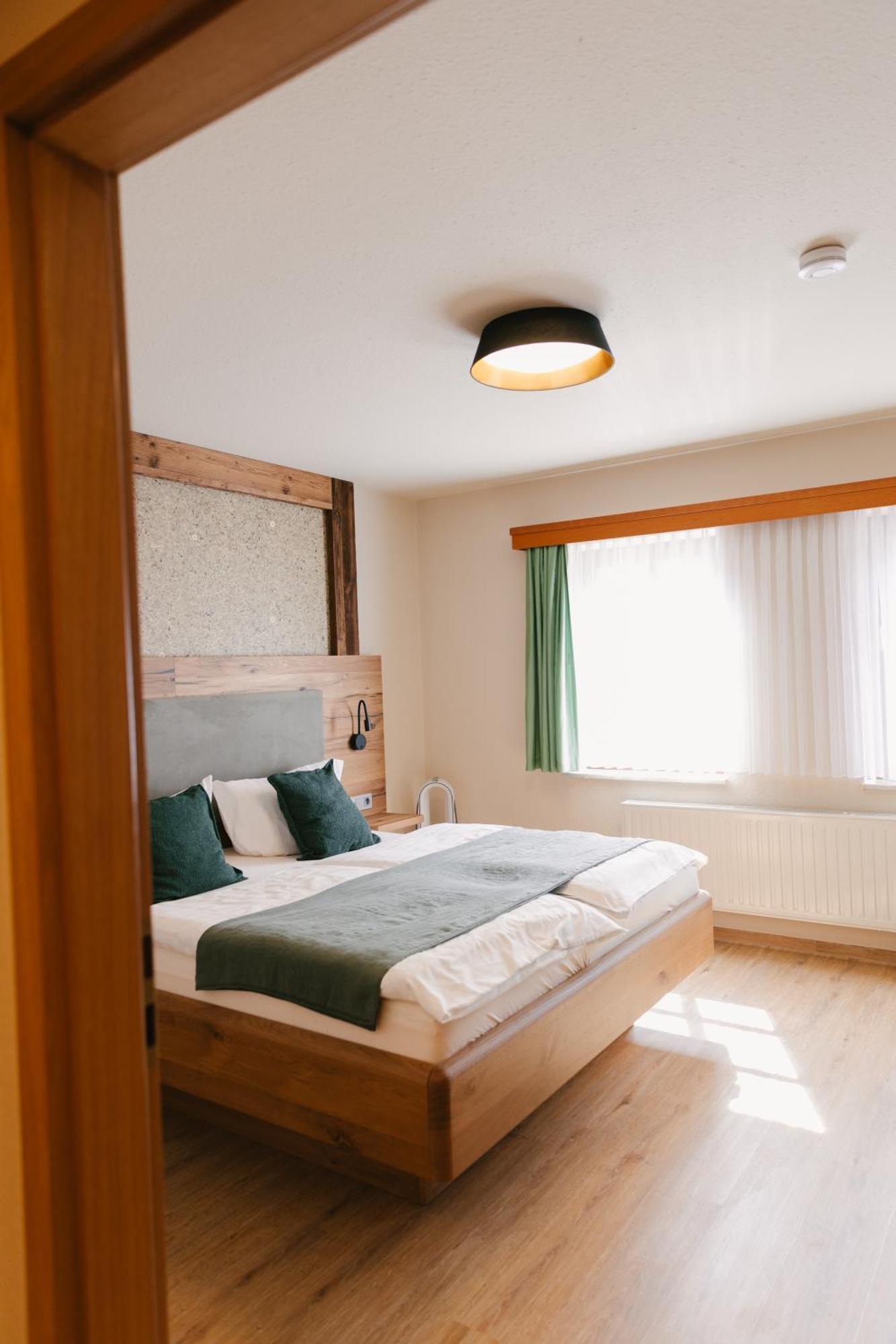 Zur Margarethenmuehle - Landgasthof Und Waldhotel Rosswein エクステリア 写真